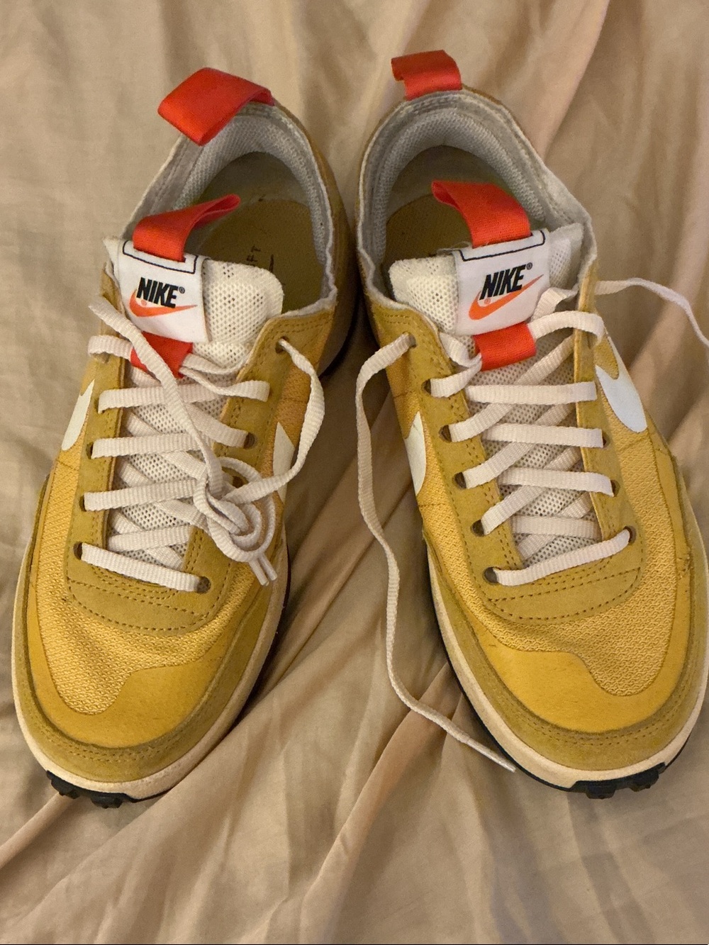 Nike Men’s Yellow and Orange Retro Runner Sneakers